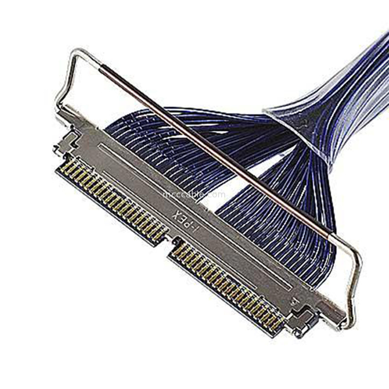 30P 마이크로 코아시얼 케이블 20728 20777-040T-01 낮은 높이의 커넥터 공간에 적합