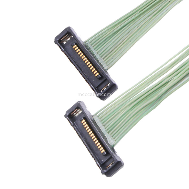 35P 마이크로 코아시얼 케이블 20380-035t-06 Lvds 커넥터 0.4mm 피치 오른쪽 각