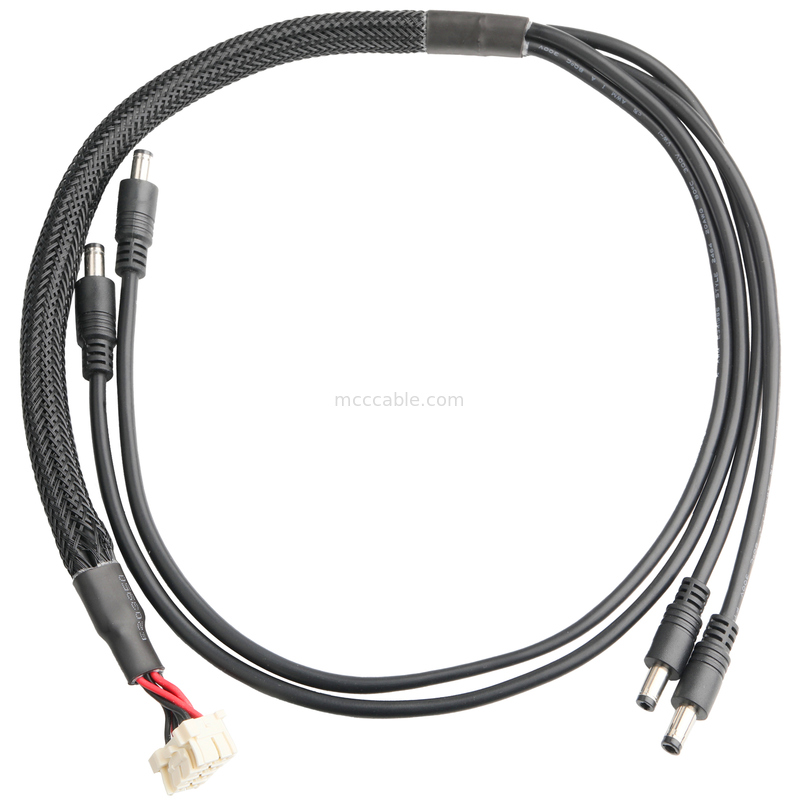 3.3mm 피치에서 DC 플러그 2.5x5.5mm 케이블 집합 - UL2464 20AWG PVC